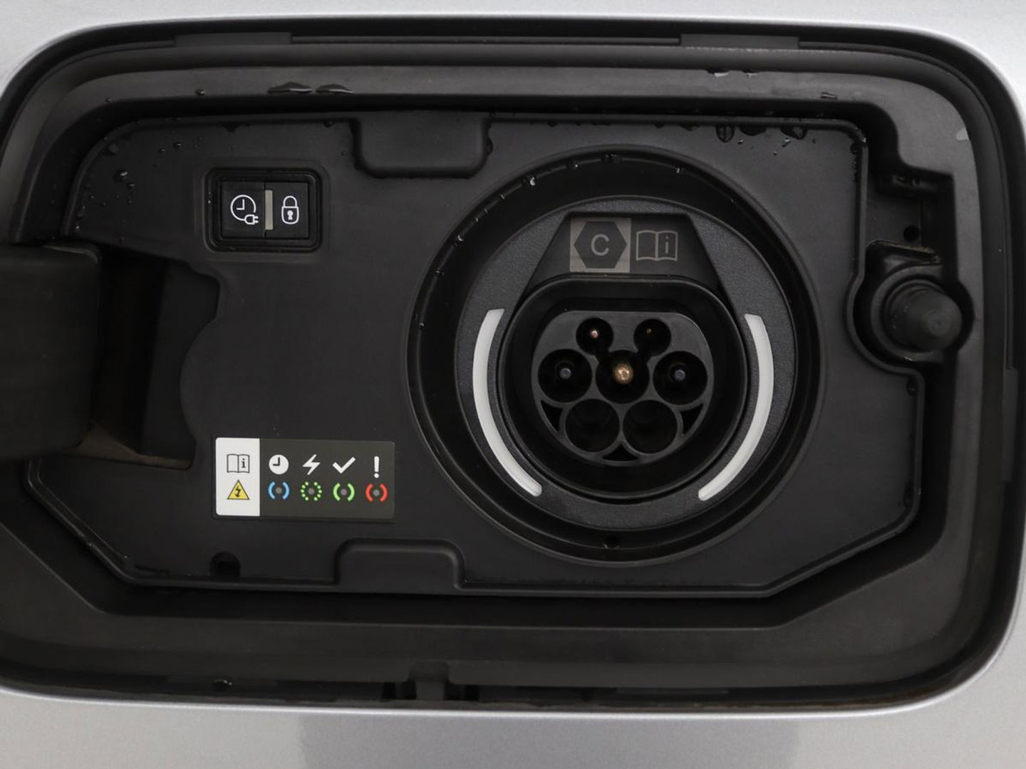 Citroën C5 Aircross 1.6 Plug-in Hybrid Feel | Camera | Carplay | Full LED | Navigatie | Keyless | Cruise control | Parkeerhulp | Climate control