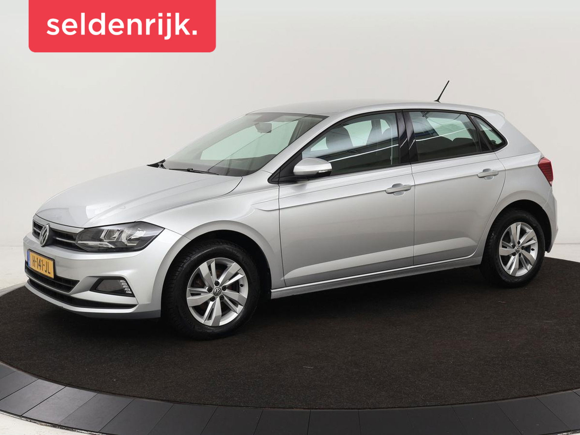Volkswagen Polo 1.0 TSI Comfortline | Carplay | Cruise control | Airco | Bluetooth | LED | Lichtmetalen velgen