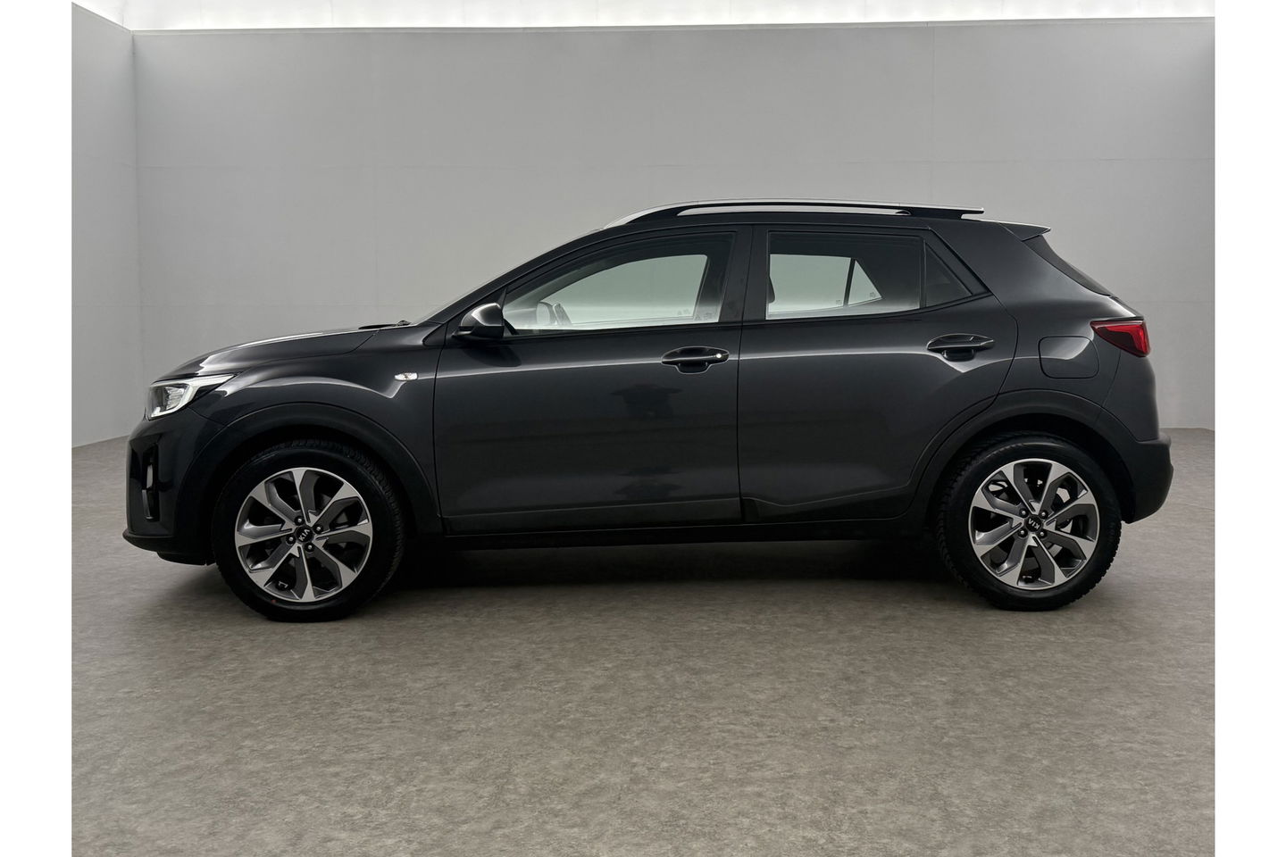 Kia Stonic 1.0 T-GDi DynamicLine Airco Camera Cruise Carplay PDC 17"LMV