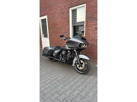 Harley Davidson 103 FLTRXS Road Glide Special Roadglide blackout