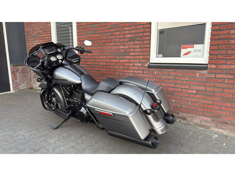 Harley Davidson 103 FLTRXS Road Glide Special Roadglide blackout