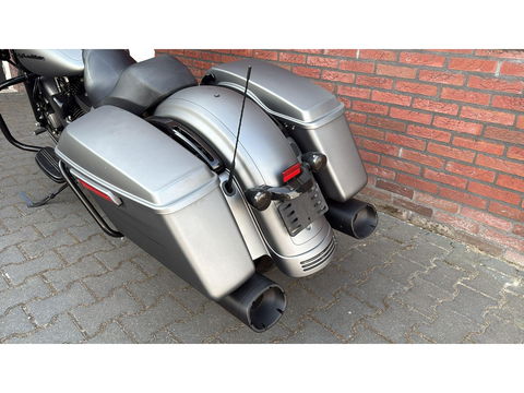 Harley Davidson 103 FLTRXS Road Glide Special Roadglide blackout