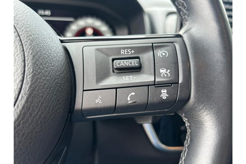 Nissan QASHQAI 1.3 MHEV X CONNECTA AUTOMAAT AIRCO NAVI PDC CAMERA360.