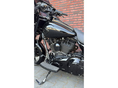 Harley Davidson 103 FLHXS Street Glide Special CVO Streetglide