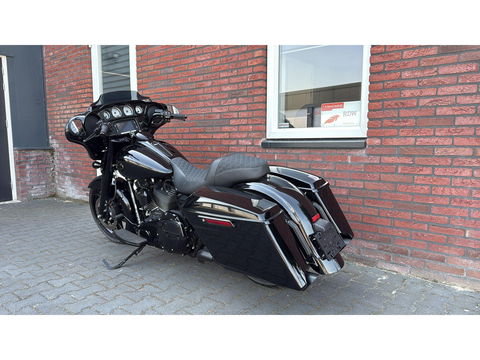 Harley Davidson 103 FLHXS Street Glide Special CVO Streetglide