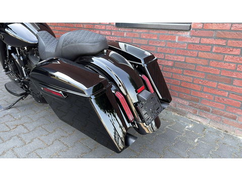 Harley Davidson 103 FLHXS Street Glide Special CVO Streetglide