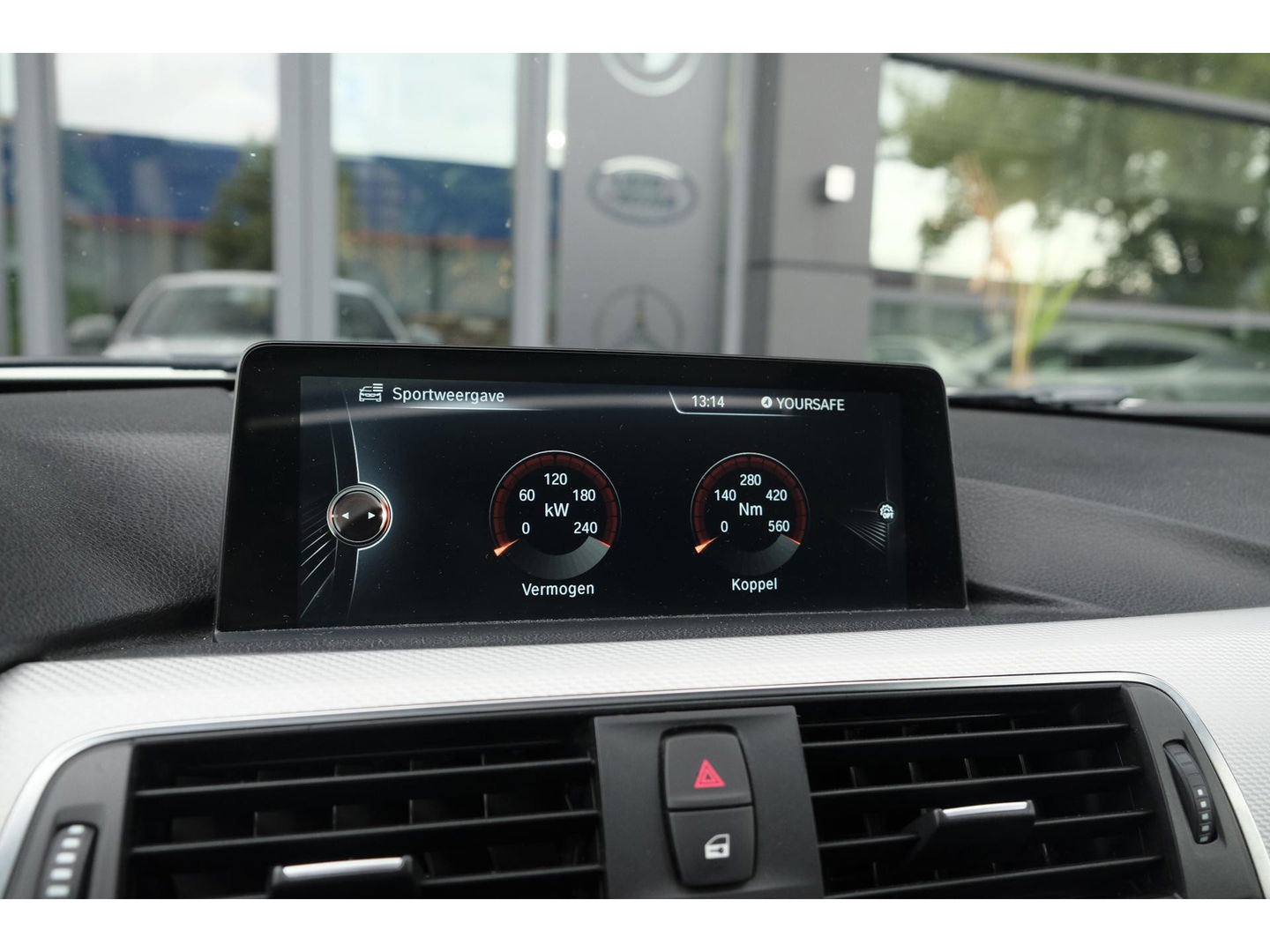 BMW 3-serie 330e 252pk M-Sport Schuifdak Harman/Kardon Head-up Leder Full led NLauto 19" LMV