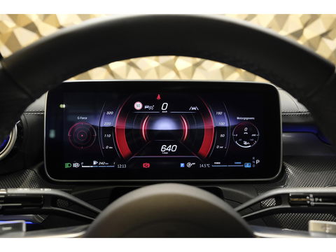 Mercedes-Benz CLE Coupé CLE200 AMG 204pk Panoramadak Night pakket *DIRECT RIJDEN* Burmester 3d *BTW* MBUX Distronic Sportsound 20" LMV