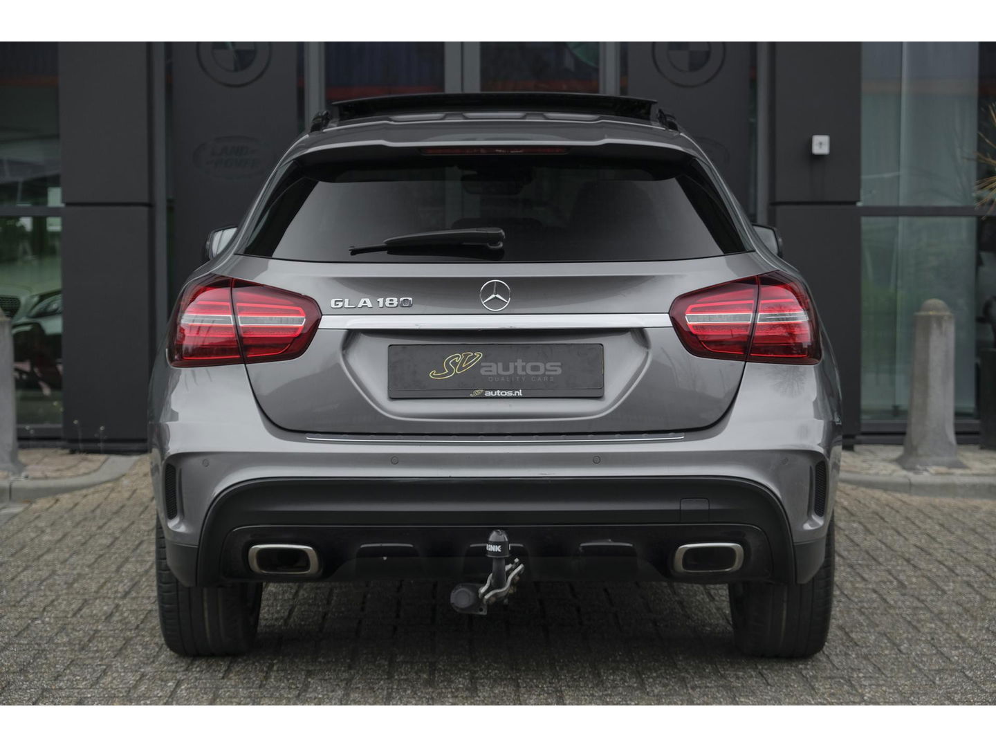 Mercedes-Benz GLA GLA180 AMG 122pk Panoramadak Night pakket Climate control Cruise control Trekhaak 19" LMV