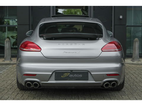 Porsche Panamera 3.0 S 421pk Facelift Schuifdak Stoelkoeling Luchtvering Bose LED lampen 20" LMV Navigatie Camera Elektrische klep