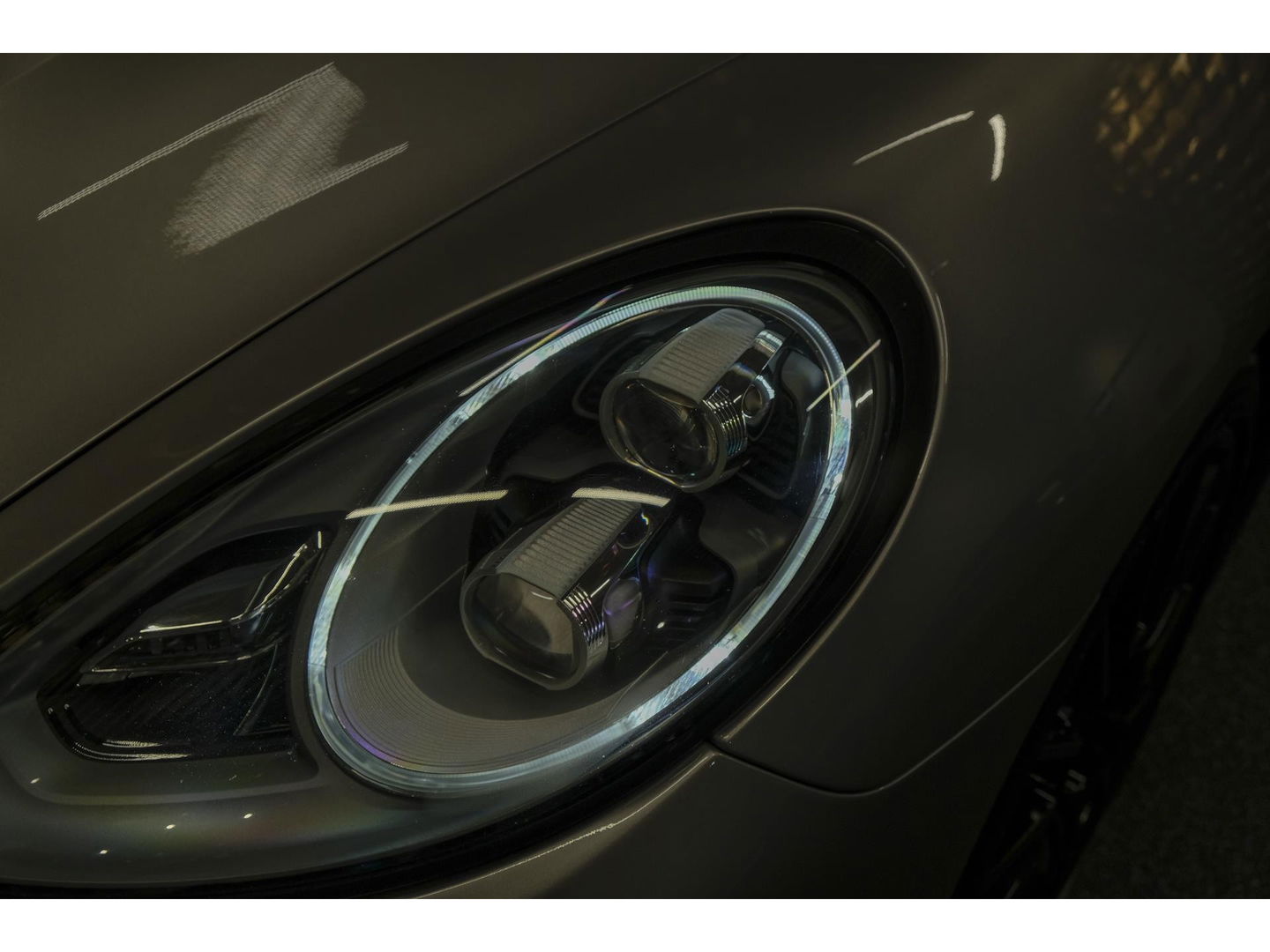 Porsche Panamera 3.0 S 421pk Facelift Schuifdak Stoelkoeling Luchtvering Bose LED lampen 20" LMV Navigatie Camera Elektrische klep