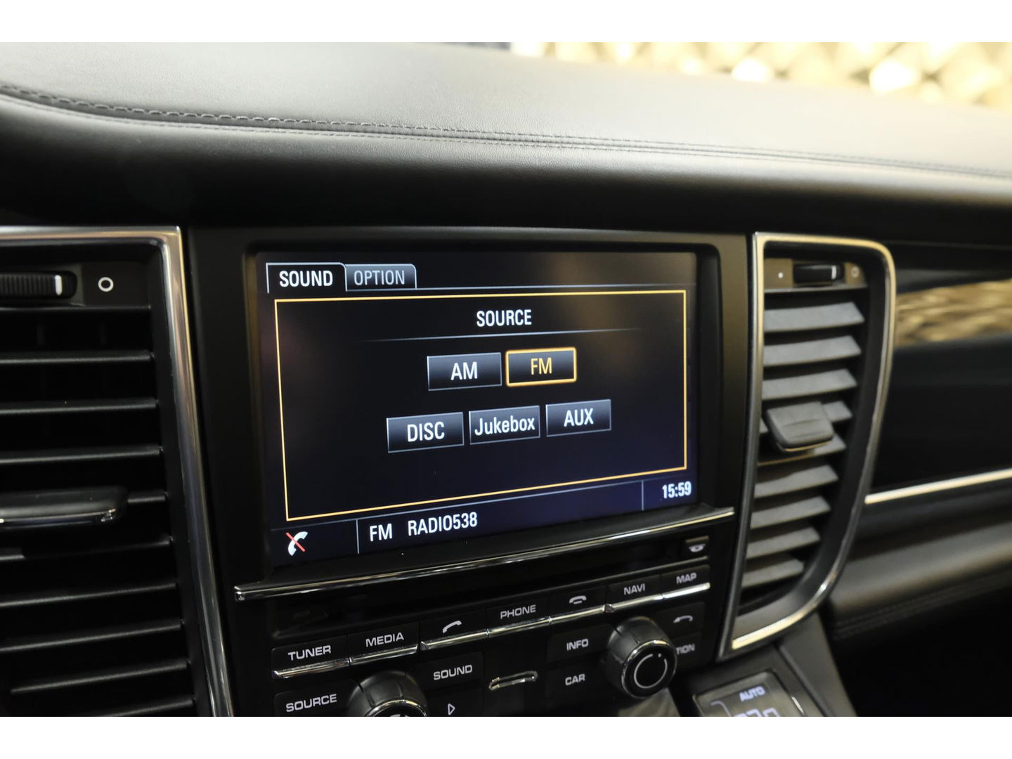 Porsche Panamera 3.0 S 421pk Facelift Schuifdak Stoelkoeling Luchtvering Bose LED lampen 20" LMV Navigatie Camera Elektrische klep
