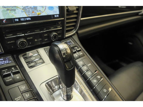 Porsche Panamera 3.0 S 421pk Facelift Schuifdak Stoelkoeling Luchtvering Bose LED lampen 20" LMV Navigatie Camera Elektrische klep