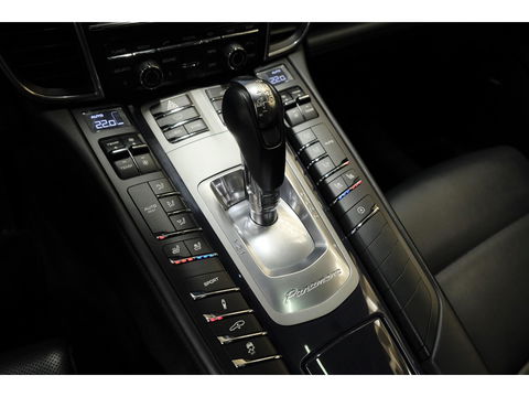 Porsche Panamera 3.0 S 421pk Facelift Schuifdak Stoelkoeling Luchtvering Bose LED lampen 20" LMV Navigatie Camera Elektrische klep