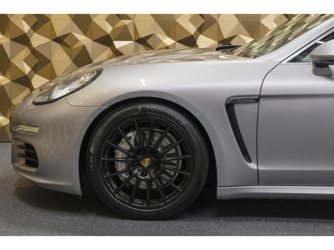 Porsche Panamera 3.0 S 421pk Facelift Schuifdak Stoelkoeling Luchtvering Bose LED lampen 20" LMV Navigatie Camera Elektrische klep