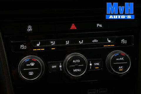 Volkswagen T-Roc 1.0 TSI Style 140PK|PANO|LED|TREKH|STOELVERW.