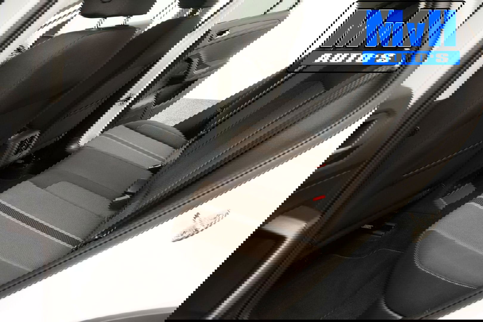 Volkswagen T-Roc 1.0 TSI Style 140PK|PANO|LED|TREKH|STOELVERW.
