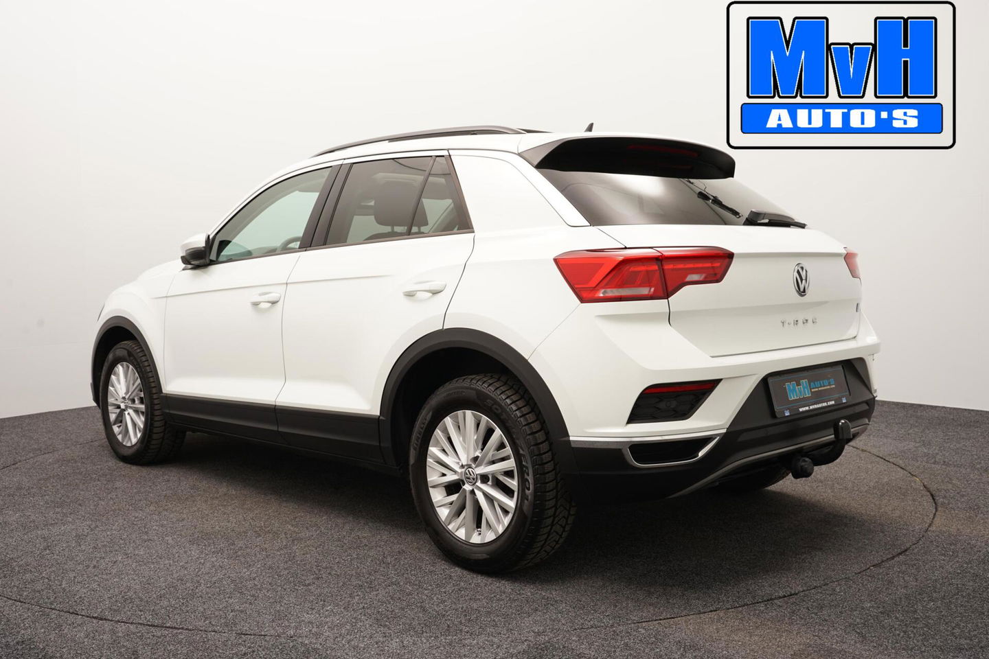 Volkswagen T-Roc 1.0 TSI Style 140PK|PANO|LED|TREKH|STOELVERW.