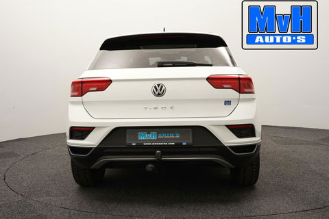Volkswagen T-Roc 1.0 TSI Style 140PK|PANO|LED|TREKH|STOELVERW.
