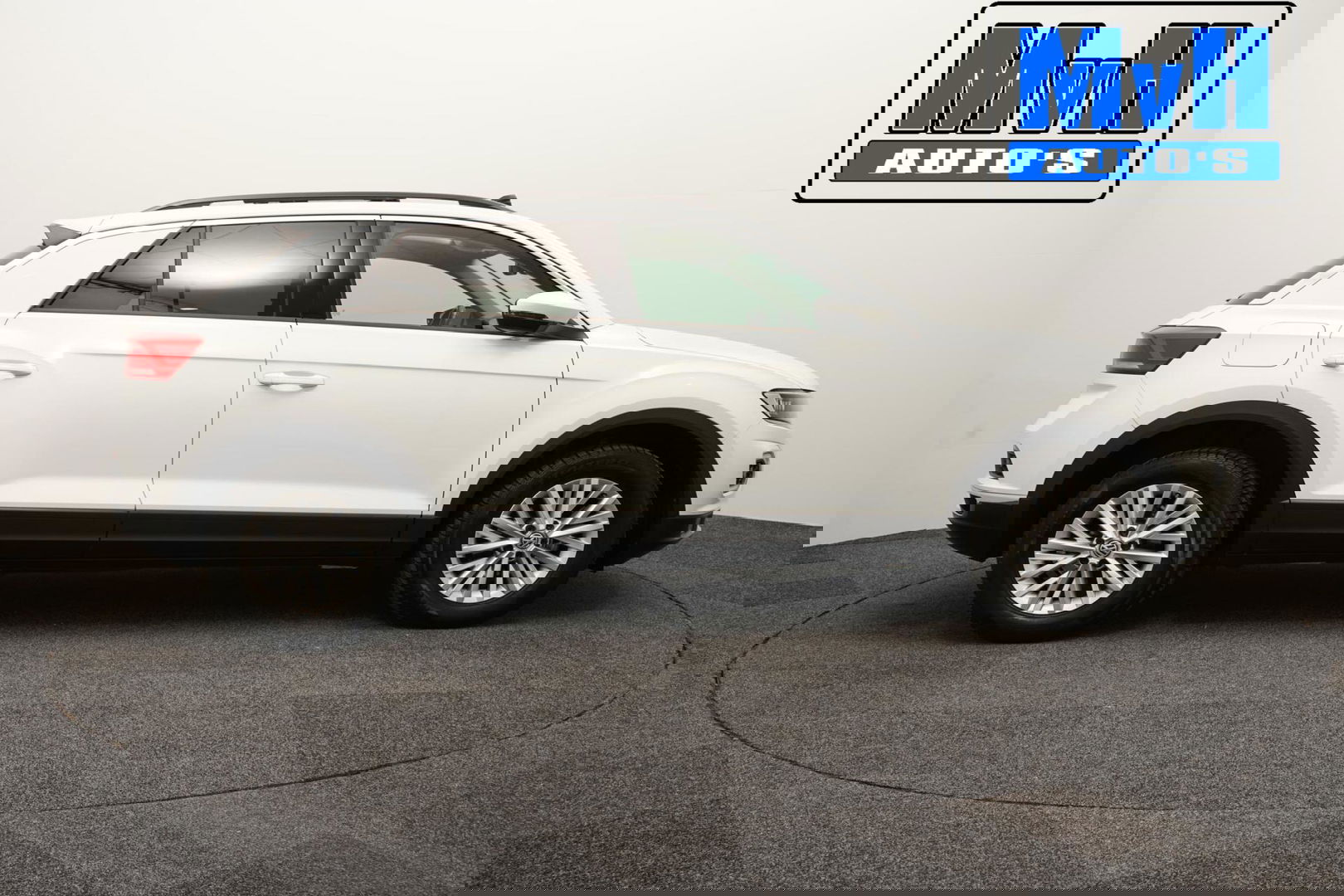 Volkswagen T-Roc 1.0 TSI Style 140PK|PANO|LED|TREKH|STOELVERW.