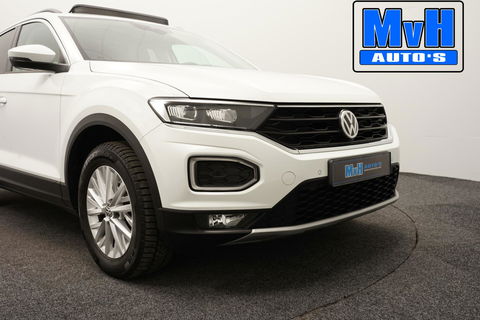 Volkswagen T-Roc 1.0 TSI Style 140PK|PANO|LED|TREKH|STOELVERW.