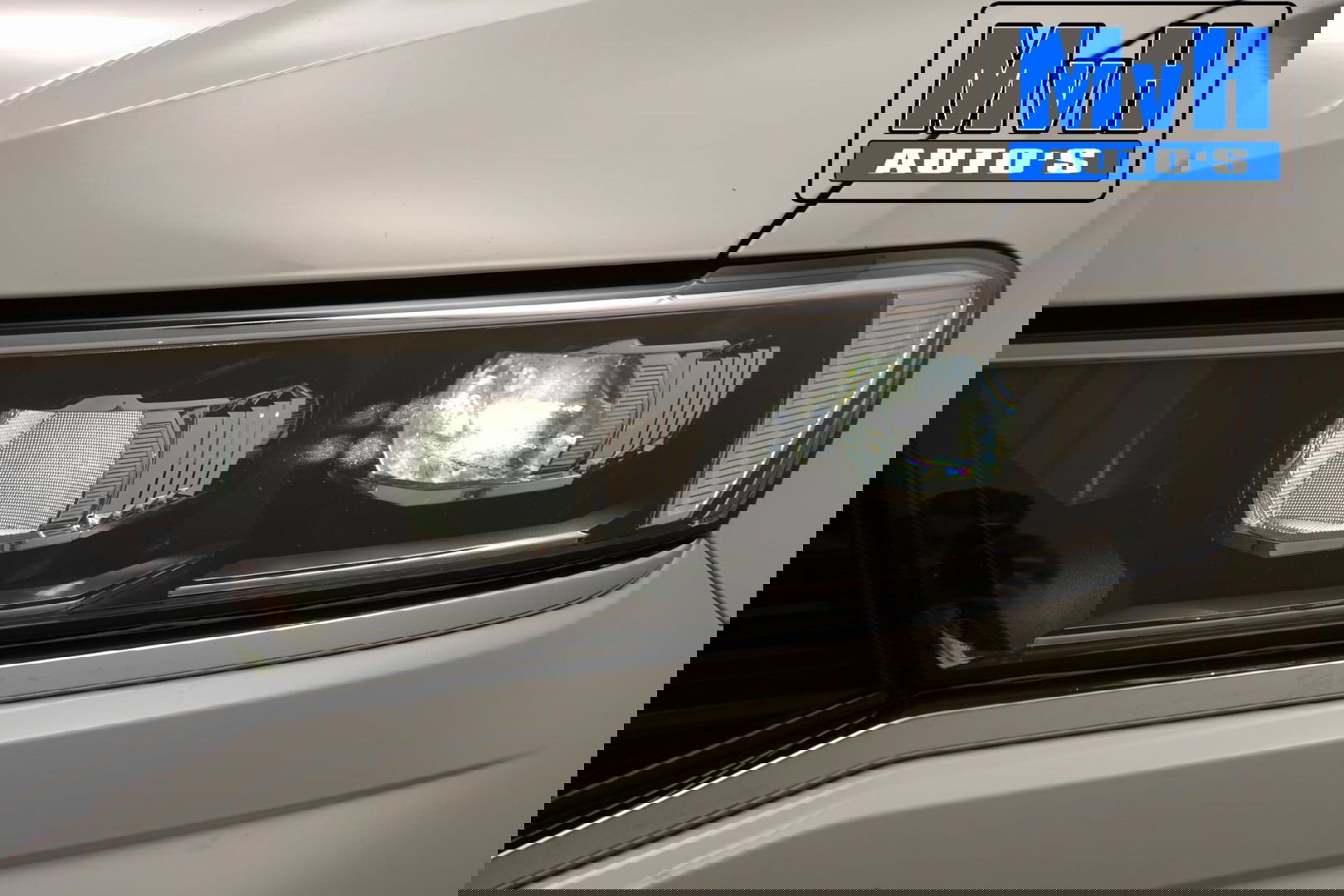 Volkswagen T-Roc 1.0 TSI Style 140PK|PANO|LED|TREKH|STOELVERW.
