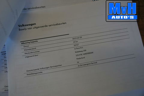 Volkswagen T-Roc 1.0 TSI Style 140PK|PANO|LED|TREKH|STOELVERW.