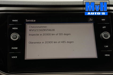 Volkswagen T-Roc 1.0 TSI Style 140PK|PANO|LED|TREKH|STOELVERW.