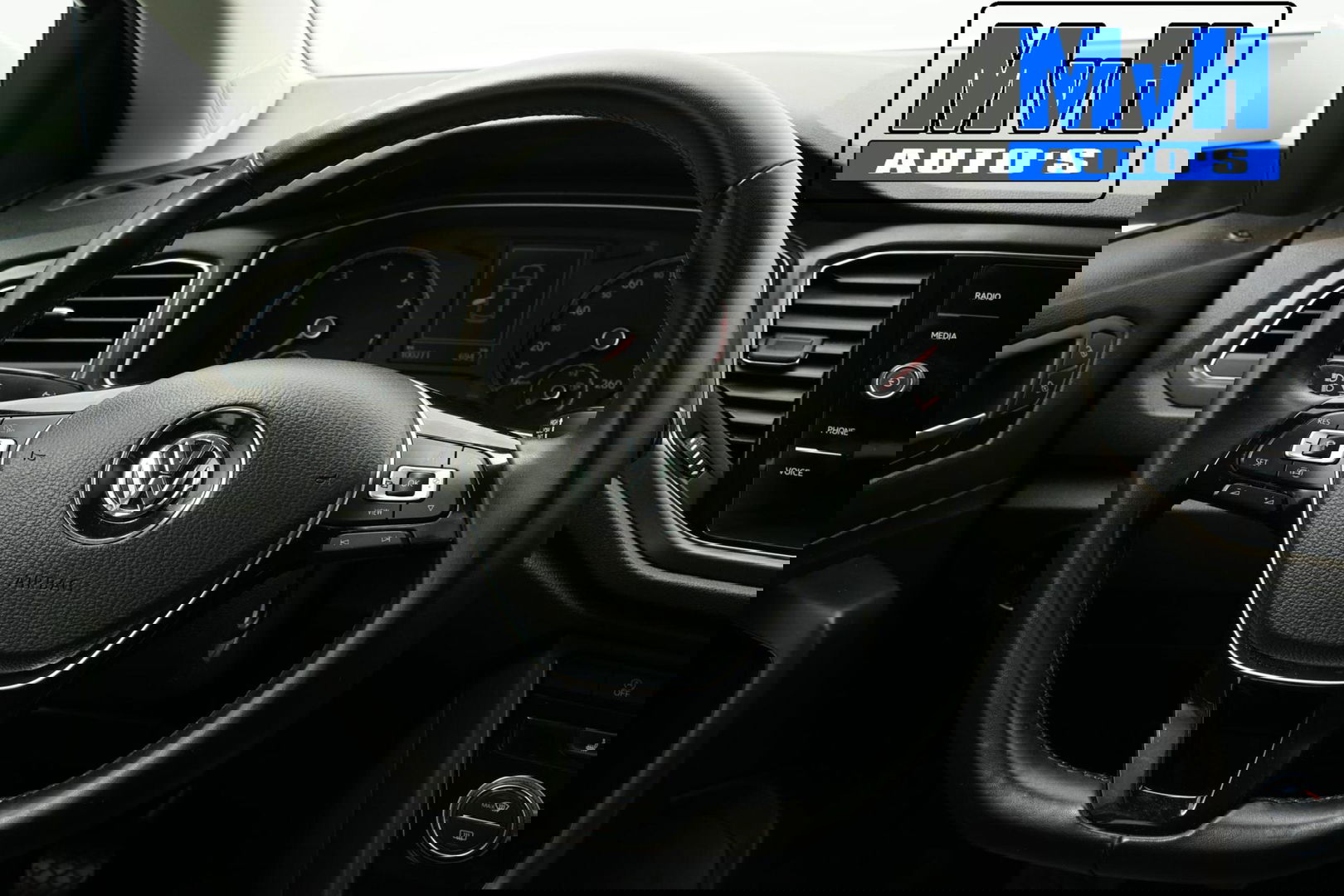 Volkswagen T-Roc 1.0 TSI Style 140PK|PANO|LED|TREKH|STOELVERW.