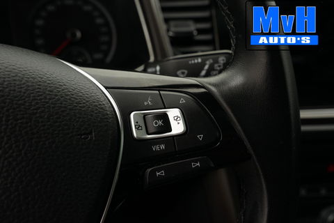 Volkswagen T-Roc 1.0 TSI Style 140PK|PANO|LED|TREKH|STOELVERW.