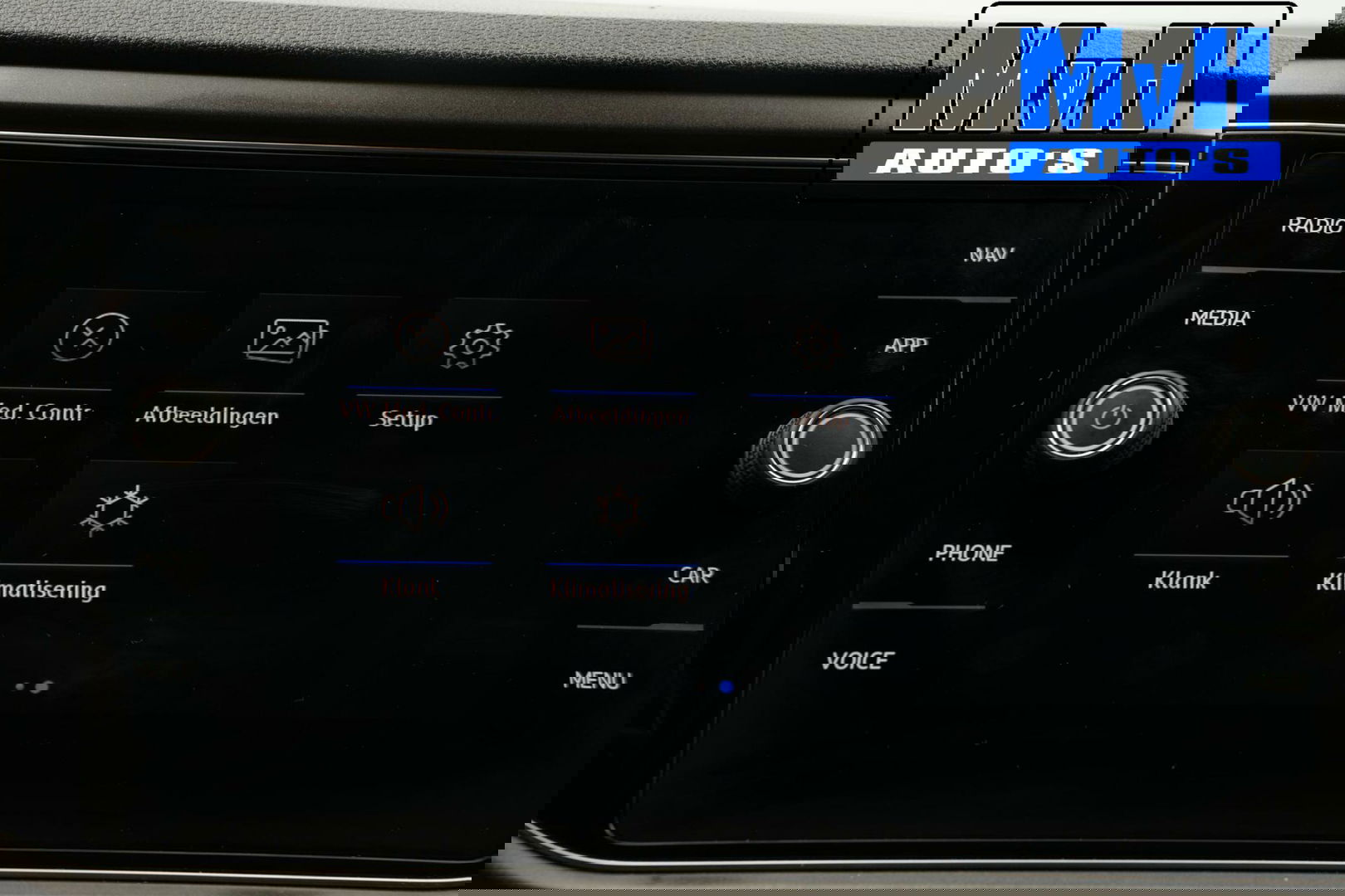 Volkswagen T-Roc 1.0 TSI Style 140PK|PANO|LED|TREKH|STOELVERW.