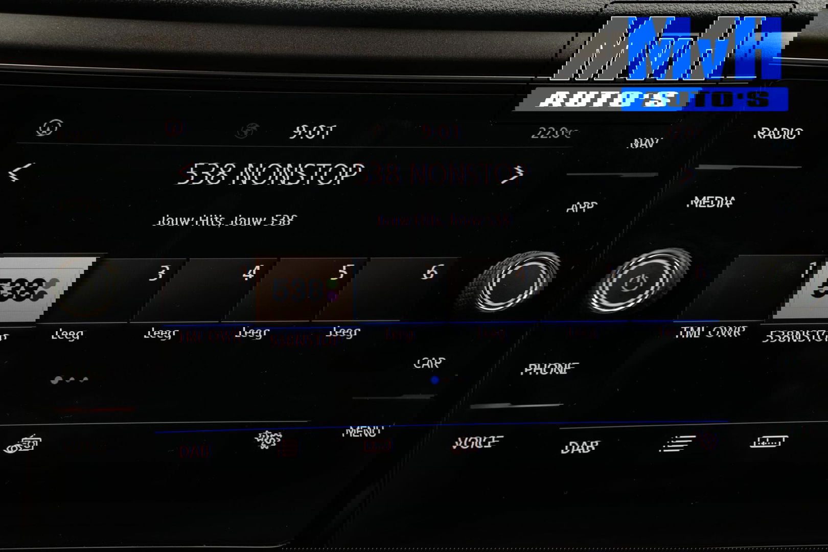 Volkswagen T-Roc 1.0 TSI Style 140PK|PANO|LED|TREKH|STOELVERW.