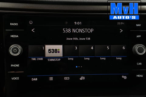 Volkswagen T-Roc 1.0 TSI Style 140PK|PANO|LED|TREKH|STOELVERW.