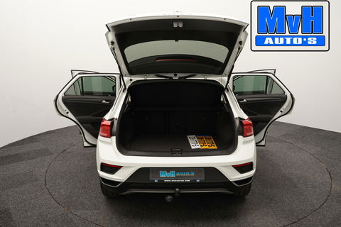 Volkswagen T-Roc 1.0 TSI Style 140PK|PANO|LED|TREKH|STOELVERW.