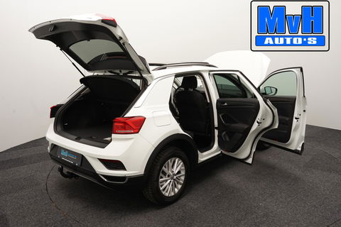 Volkswagen T-Roc 1.0 TSI Style 140PK|PANO|LED|TREKH|STOELVERW.