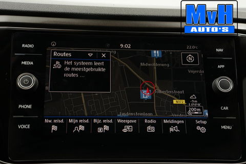 Volkswagen T-Roc 1.0 TSI Style 140PK|PANO|LED|TREKH|STOELVERW.