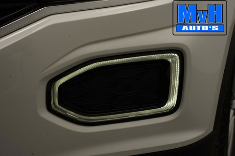 Volkswagen T-Roc 1.0 TSI Style 140PK|PANO|LED|TREKH|STOELVERW.