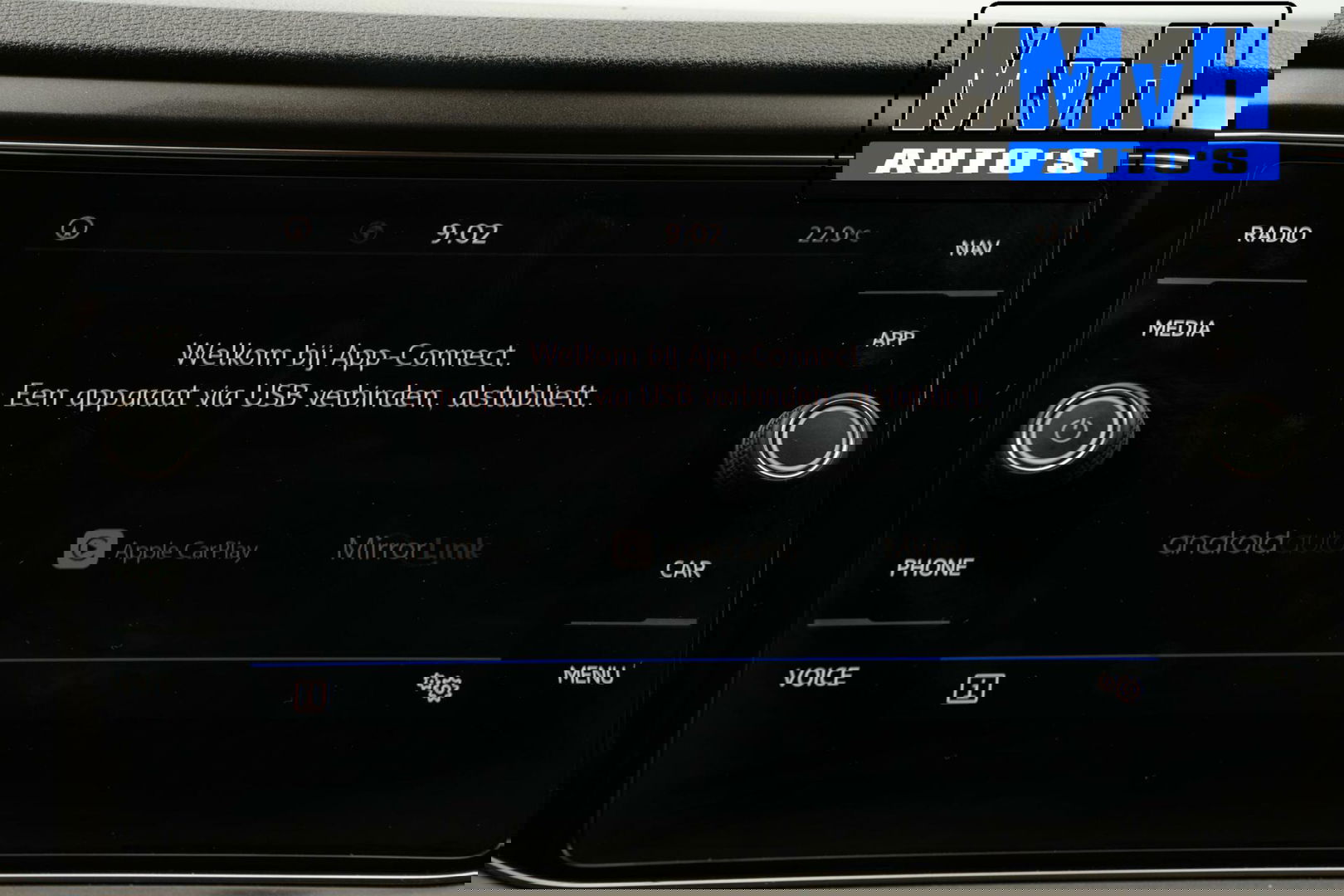 Volkswagen T-Roc 1.0 TSI Style 140PK|PANO|LED|TREKH|STOELVERW.