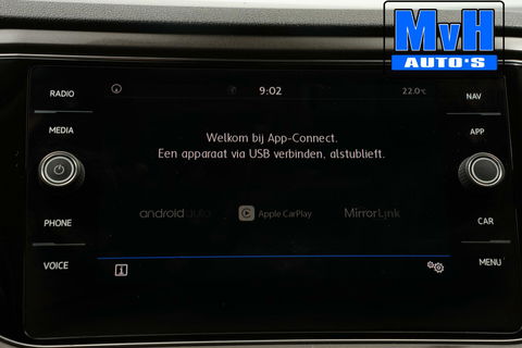 Volkswagen T-Roc 1.0 TSI Style 140PK|PANO|LED|TREKH|STOELVERW.