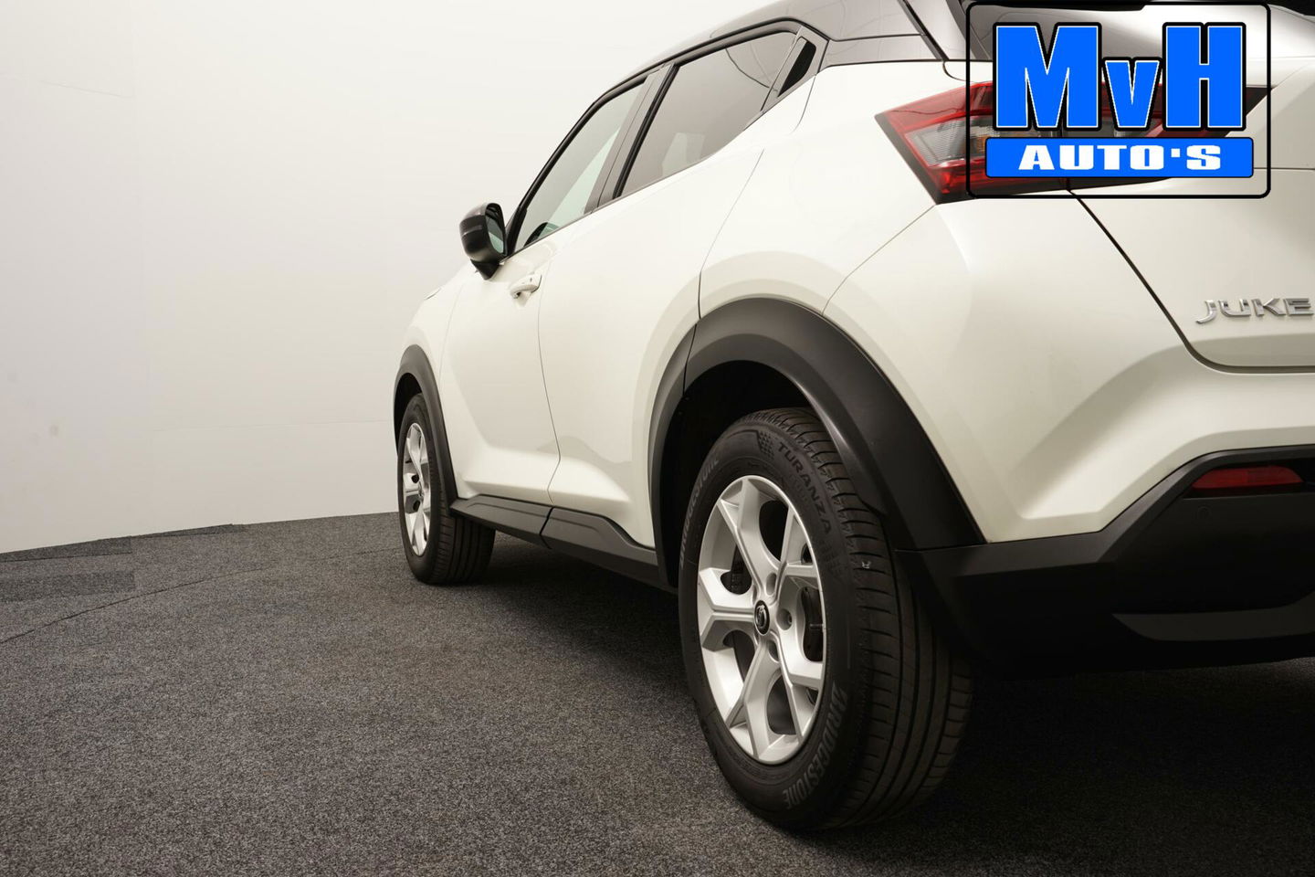 Nissan Juke 1.0 DIG-T N-Connecta|CAMERA|SPORTSTOEL|STOELVERW.