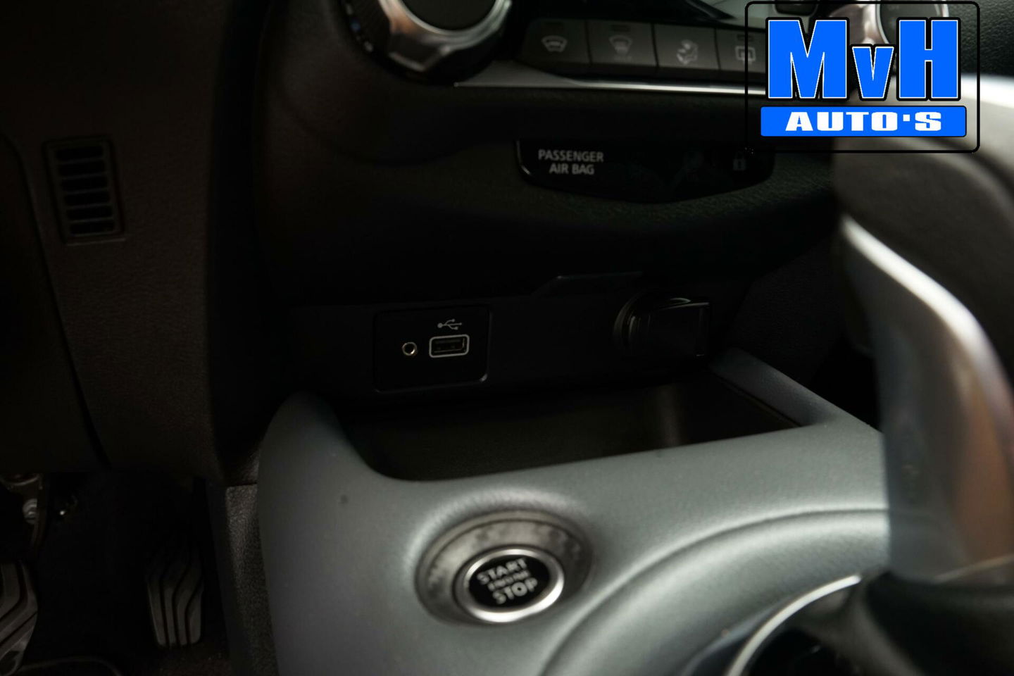 Nissan Juke 1.0 DIG-T N-Connecta|CAMERA|SPORTSTOEL|STOELVERW.