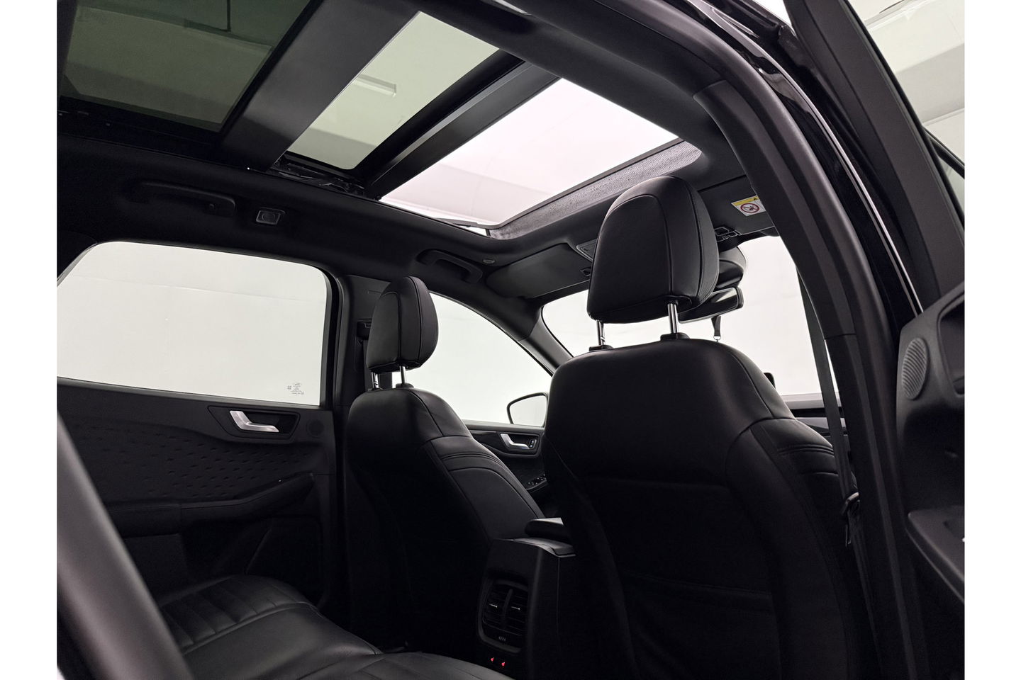 Ford Kuga 2.5 PHEV 209PK ST-Line X Pano Bang&Olufson Virtual LED Trekhaak Camera Carplay Clima Cruise Navi PDC Leder 18"LMV