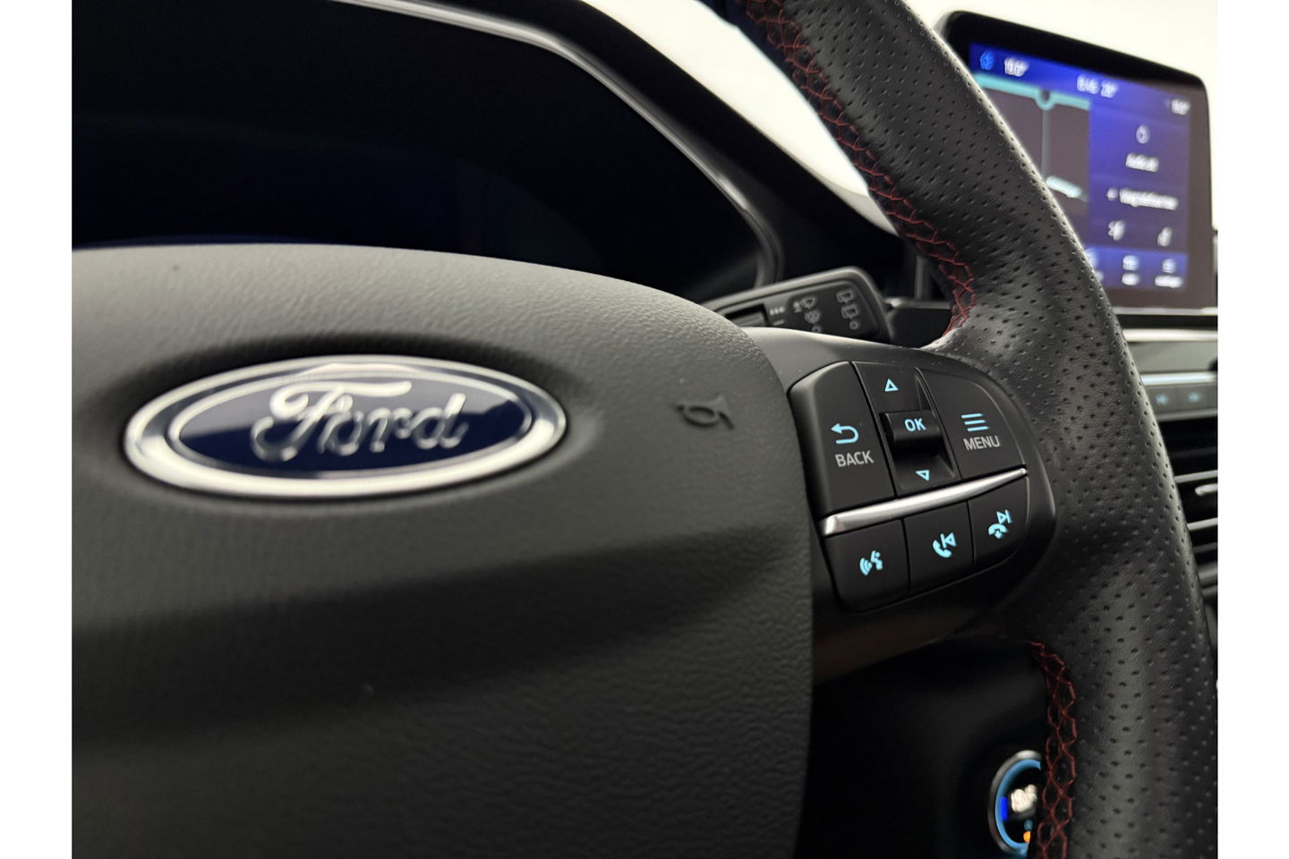 Ford Kuga 2.5 PHEV 209PK ST-Line X Pano Bang&Olufson Virtual LED Trekhaak Camera Carplay Clima Cruise Navi PDC Leder 18"LMV