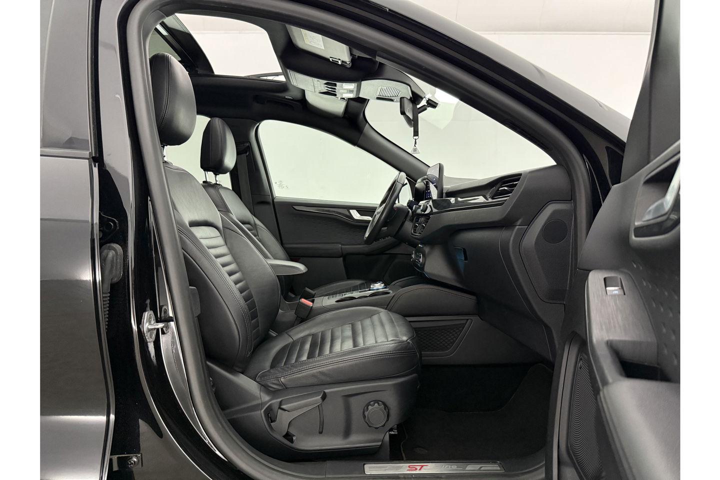 Ford Kuga 2.5 PHEV 209PK ST-Line X Pano Bang&Olufson Virtual LED Trekhaak Camera Carplay Clima Cruise Navi PDC Leder 18"LMV