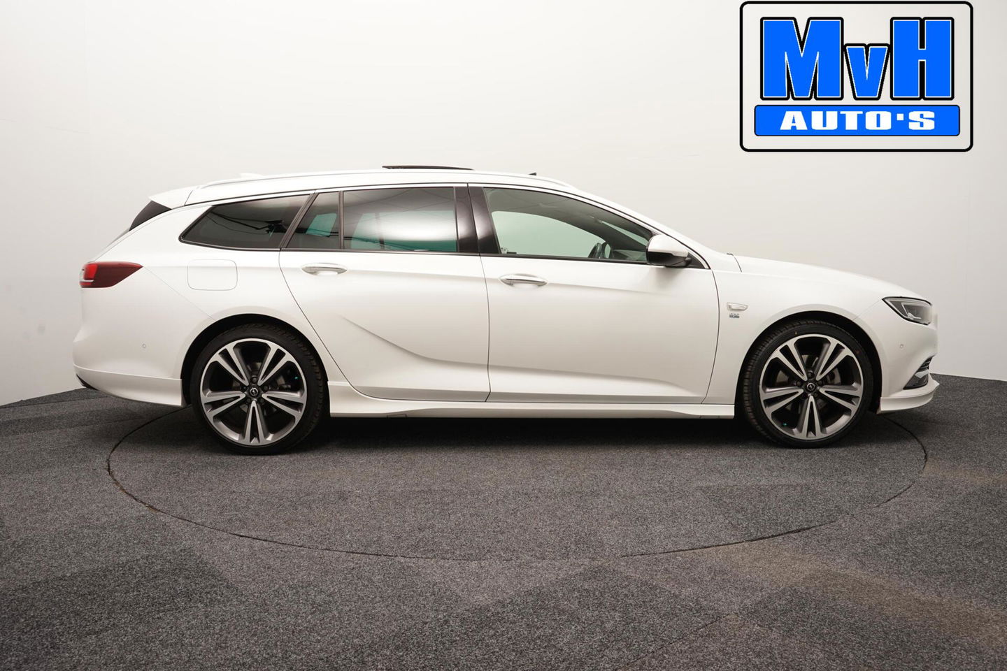Opel Insignia Sports Tourer 1.5 Turbo Innovation|OPC Line|FULL OPTIONS!