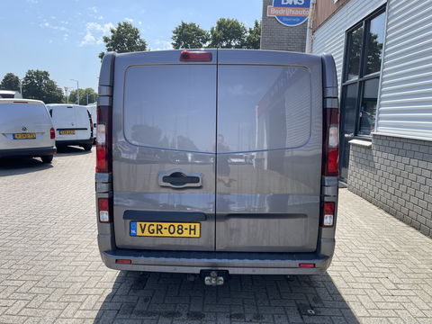Fiat Talento 2.0 MultiJet 145pk L2H1 Business Pro DC 5 persoons / vaste prijs rijklaar € 20.950 ex btw / lease vanaf € 342 / airco / cruise / camera / trekhaak / grijs metallic / euro 6 / bpm vrij