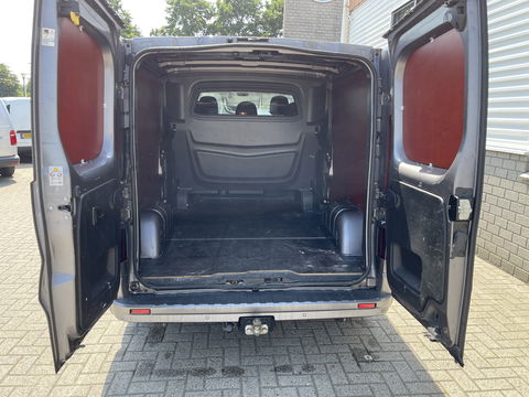 Fiat Talento 2.0 MultiJet 145pk L2H1 Business Pro DC 5 persoons / vaste prijs rijklaar € 20.950 ex btw / lease vanaf € 342 / airco / cruise / camera / trekhaak / grijs metallic / euro 6 / bpm vrij