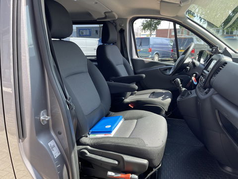 Fiat Talento 2.0 MultiJet 145pk L2H1 Business Pro DC 5 persoons / vaste prijs rijklaar € 20.950 ex btw / lease vanaf € 342 / airco / cruise / camera / trekhaak / grijs metallic / euro 6 / bpm vrij