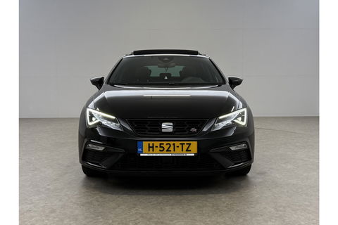 SEAT Leon 1.5 TSI FR 150PK Ultimate Edition Black Pano Beats-audio Sfeer LED Trekhaak Camera Carplay Clima Virtual Navi PDC 18"LMV