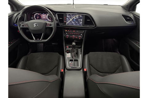SEAT Leon 1.5 TSI FR 150PK Ultimate Edition Black Pano Beats-audio Sfeer LED Trekhaak Camera Carplay Clima Virtual Navi PDC 18"LMV